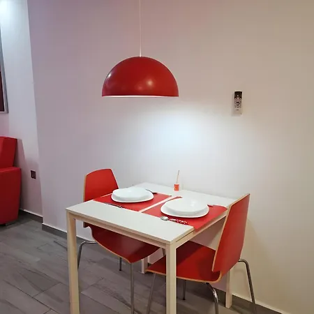 Ofis - Estudio Rojo *