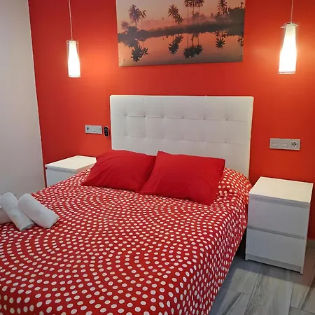 Ofis - Estudio Rojo 아파트 *